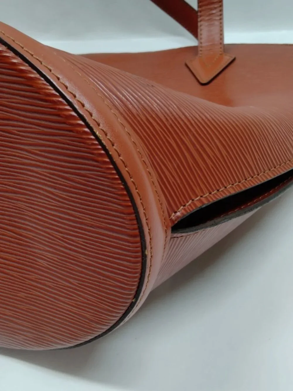LOUIS VUITTON Red Epi Leather Saint Jacques GM Bag